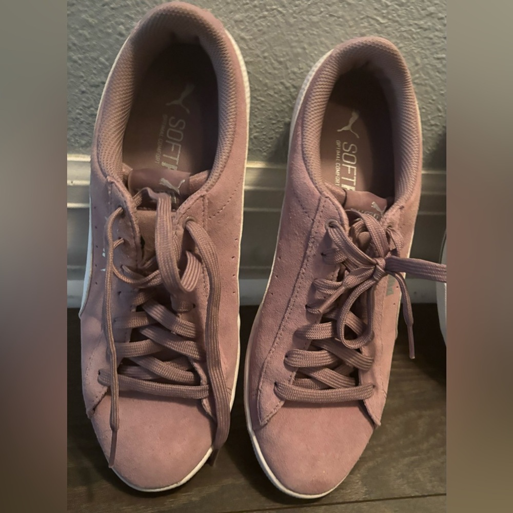 Puma Women's Soft Foam Pink Sneakers